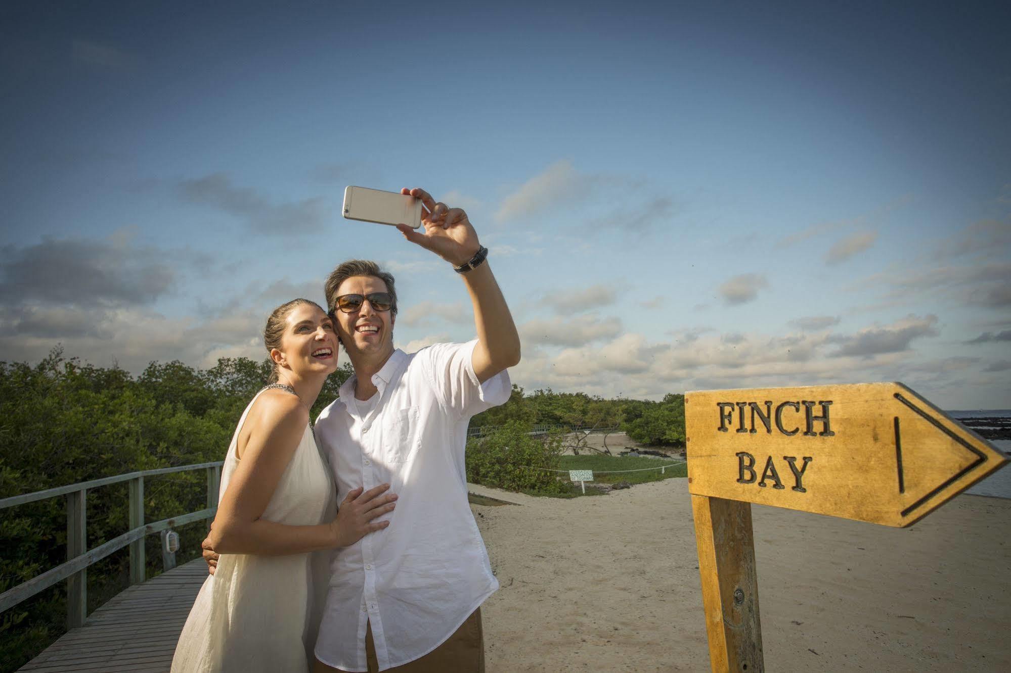 Finch Bay Galapagos Hotel ปูแอร์โตอาโยรา ภายนอก รูปภาพ