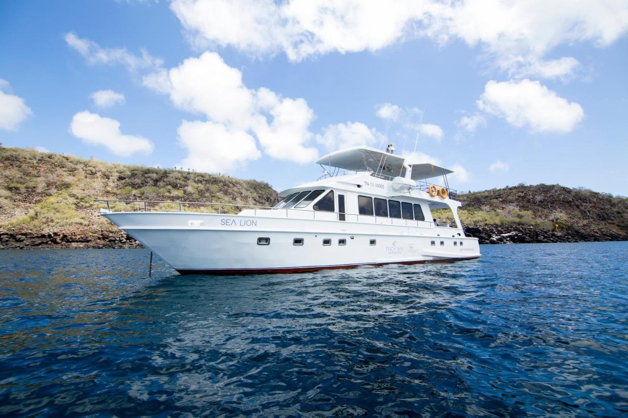 Finch Bay Galapagos Hotel ปูแอร์โตอาโยรา ภายนอก รูปภาพ